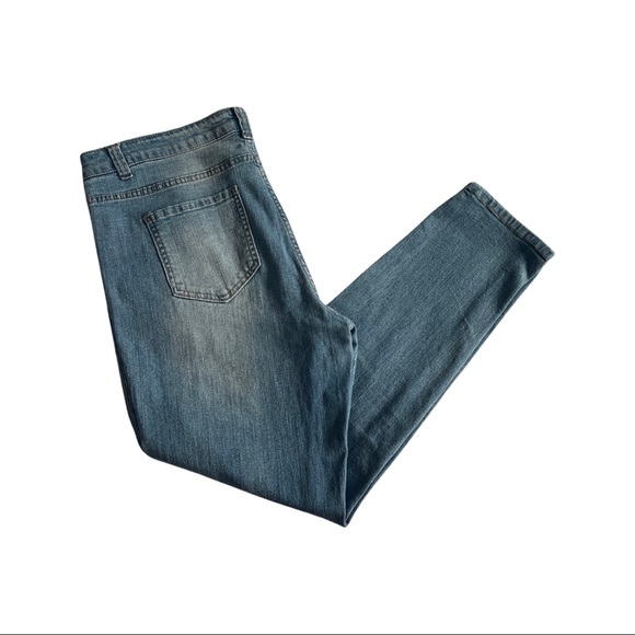 Forever 21+ Boyfriend Jeans - Picture 2 of 4